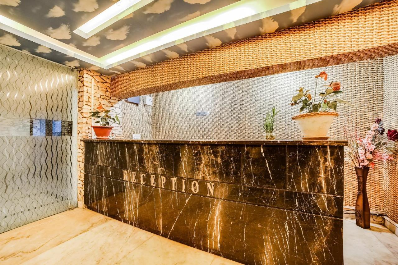 Capital O 61351 Waii International Ξενοδοχείο Bhalukpung Εξωτερικό φωτογραφία